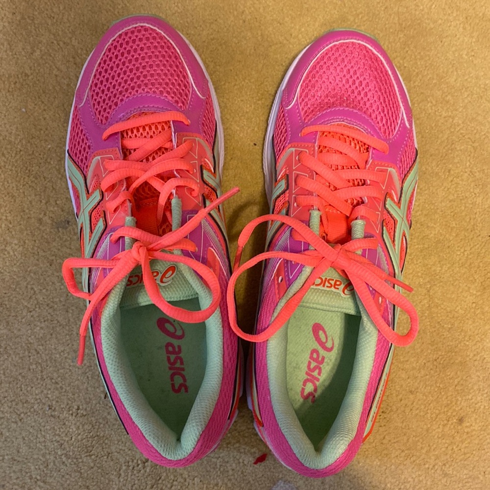 Asics- Gel Contend 3-  Running Shoes - never worn